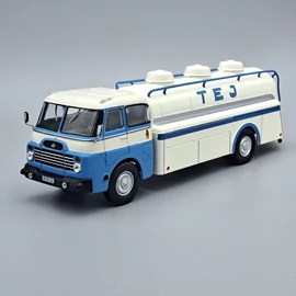 Csepel D-710 Tejszállító 1:43 modell autó