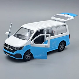 Volkswagen T6 busz 2019 világoskék játékautó