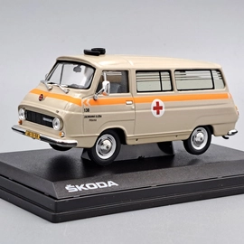 Skoda 1203 Ambulance minibus 1974 1:43 fém modell autó