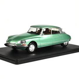 Citroen DS23 Pallas 1973 1:24