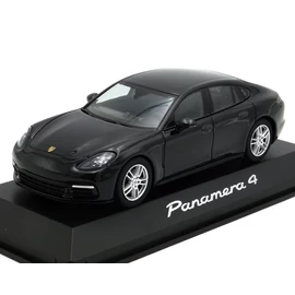 Porsche Panamera 4 2.gen 2017 1:43 Modell Autó