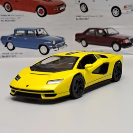 Lamborghini Countach LPI 800-4 Sárga