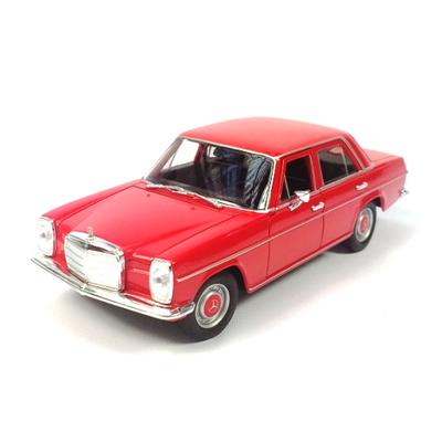  Mercedes-Benz 220 (W115) 1:24 Modellautó