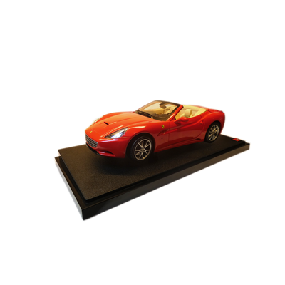Ferrari California V8 1:18 Modellautó