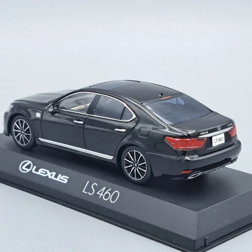 Lexus LS460 F Sport 1:43 Kyosho fekete fém modellautó