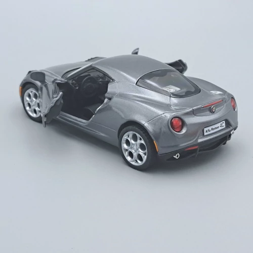 Alfa Romeo 4C 2013 Kinsmart fém modellautó