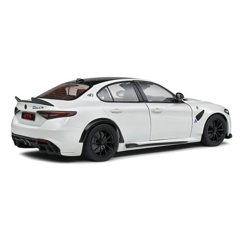 Alfa Romeo Giulia GTA 2022 1:18 Solido fémautó