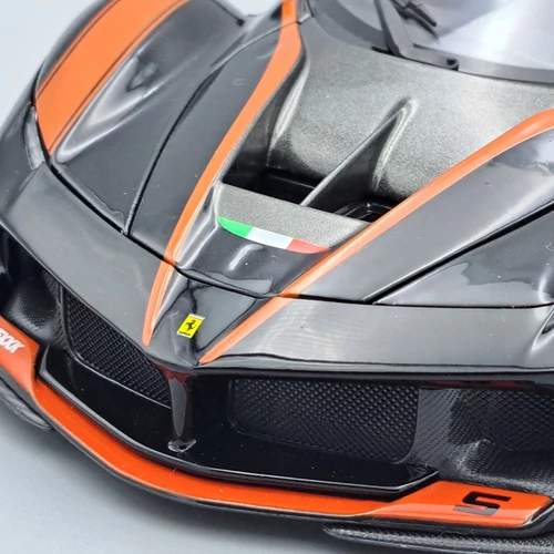 Ferrari FXX K 1:18 Burago fém modellautó