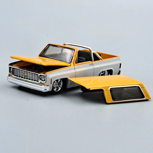 Chevrolet K5 Blazer 1973 1:64 M2 Machine fém retró autó modell