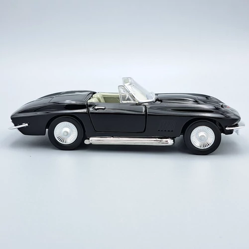Chevrolet Corvette 1967 1:24 Motor Max fém modellautó