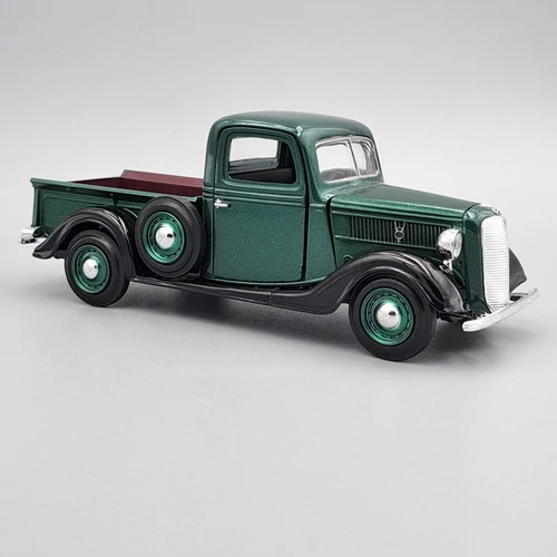 Ford Pick-Up 1937 1:24 Motor Max fém modell autó