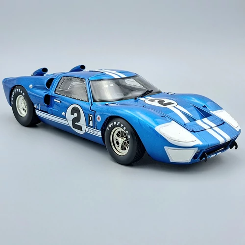 Shelby 1966 Ford GT-40 MK II　1/18中古品 Ford GT40 MK II 1966 1:18 modell autó Shelby kollekció