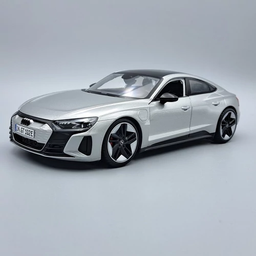 Audi GT RS e-tron 2022 1:18 Burago fém modell autó