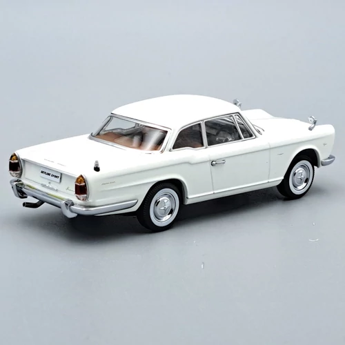 Nissan Prince SkyLine Sport Coupe 1:43 Kyosho fém autó modell
