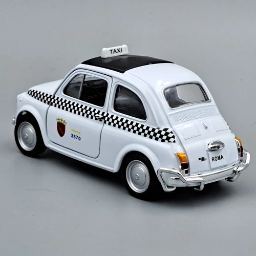 Fiat Nuova 500 taxi Róma 1:38 autómodel