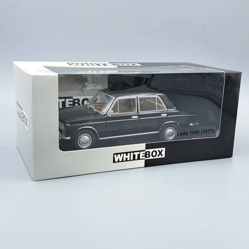 Lada 1500 fekete 1:24 WhiteBox fém retró autó modell