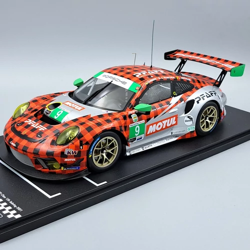 Porsche 911 GT3 R 12h Sebring 2021 1:18 IXO modell autó