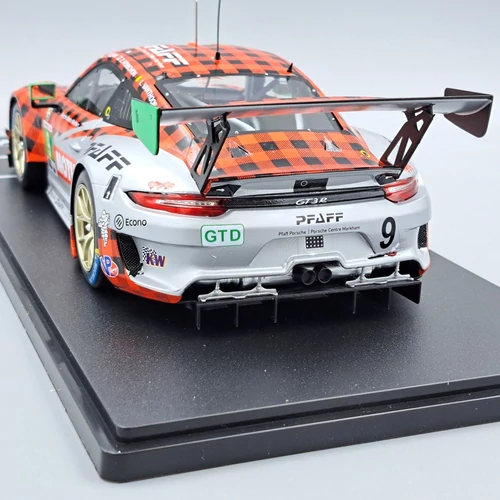 Porsche 911 GT3 R 12h Sebring 2021 1:18 IXO modell autó