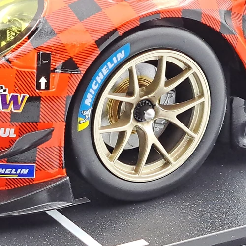 Porsche 911 GT3 R 12h Sebring 2021 1:18 IXO modell autó