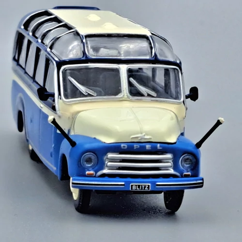 Opel Blitz autóbusz 1:72 fém autó modell