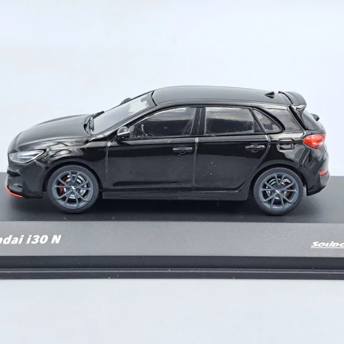  Hyundai i30 N 2022 1:43 Solido fekete fém autó modell