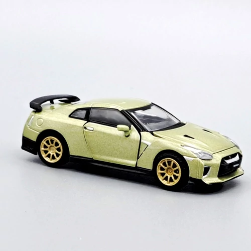Nissan GT-R (R35) 2022 1:64 ERA Models kisautó