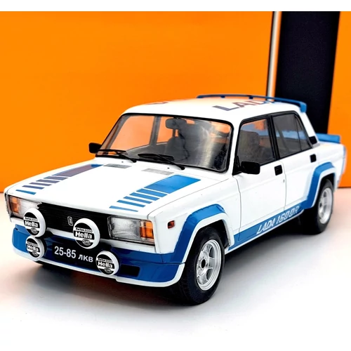 Lada 2105 VFTS 1:18 IXO modellautó