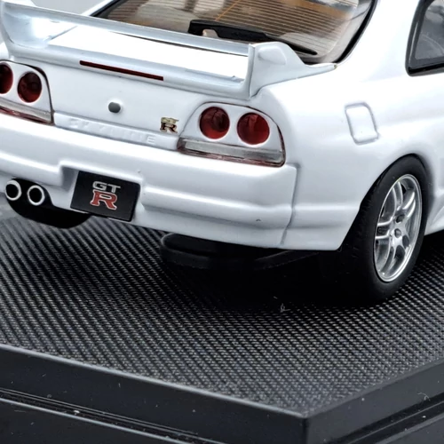 Nissan Skyline GT-R R33 1995 1:43 Ebbro fém autómodell