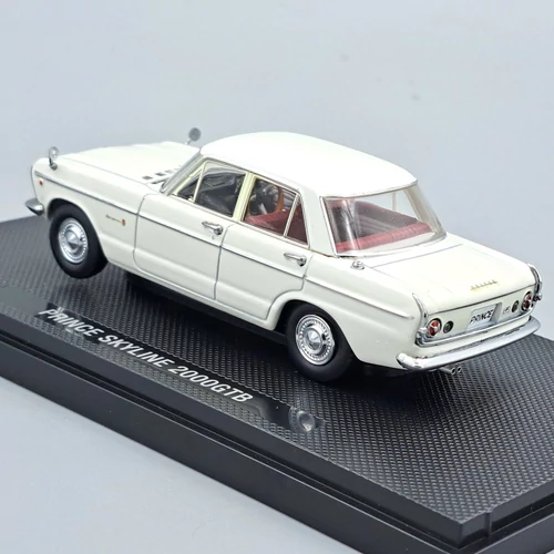 Nissan Skyline 2000GTB 1965 1:43 Ebbro retró modell autó