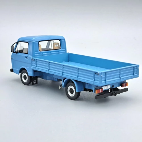 Volkswagen LT 28 Pick-up 1978 1:43 IXO fém modell autó