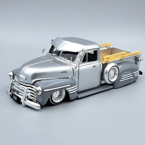 Chevrolet Pickup 1951 1:24 Jada retró autó modell