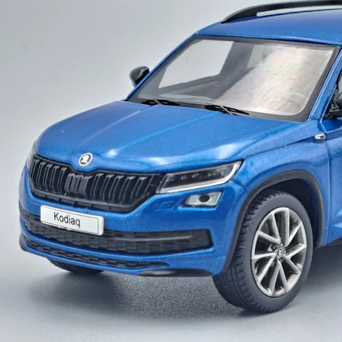 Skoda Kodiaq Sportline 2018 1:43 IXO fém modell autók