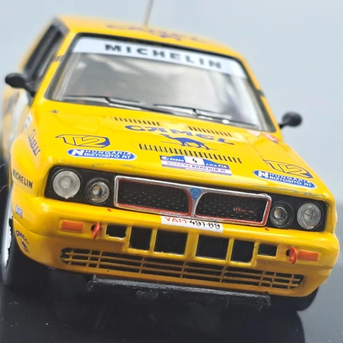 Lancia Delta 16V Ferjáncz-Tandari 1:43 IXO retró fém autó modell