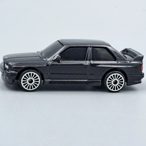 BMW M3 E30 1986 2000 1:64 Maisto kisautó