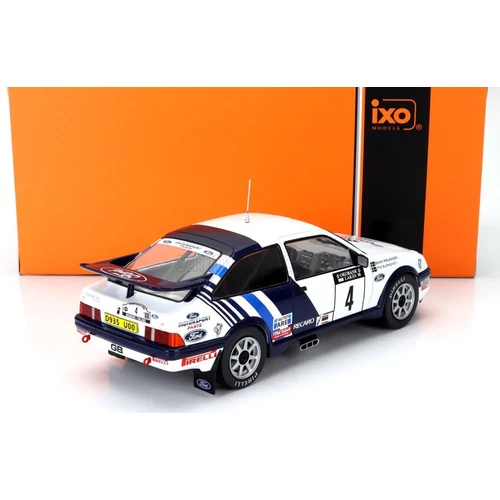 Ford Sierra RS Cosworth #4 1988 1:24 IXO modell autó
