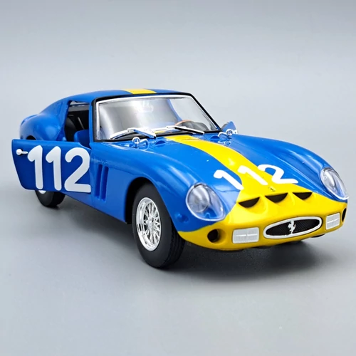 Ferrari 250 GTO 1:24 Burago fém autómodell