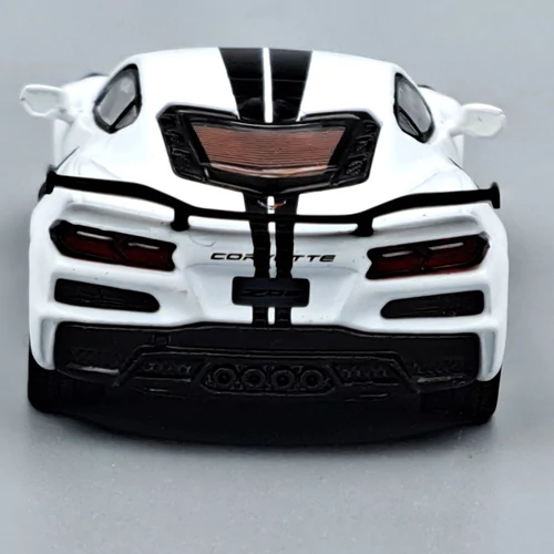 Chevrolet Corvette Z06 1:64 Mini GT 677 fém kisautó