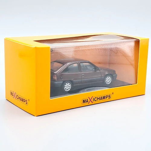 Opel Kadett E 1990 1:43 Bordó Minichamps kisautó
