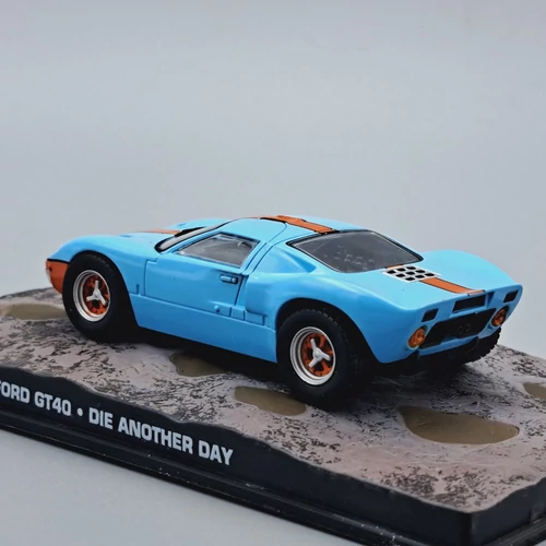 Ford GT40 1:43 James Bond  autó modell