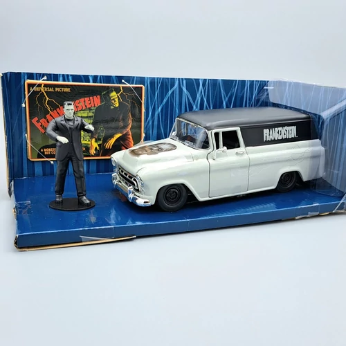 Chevrolet Suburban Frankenstein 1:24 fém autómodell