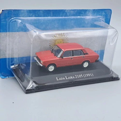 Lada 2105 1991 1:43 retró autómodell