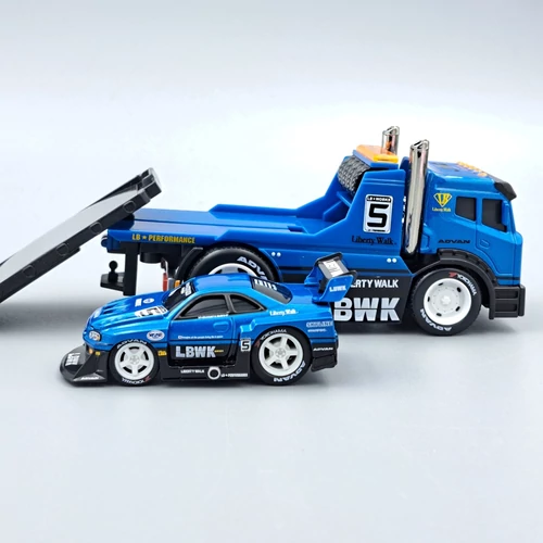 Auto Trailer + Nissan SkyLine GT-R34 Maisto játékautó