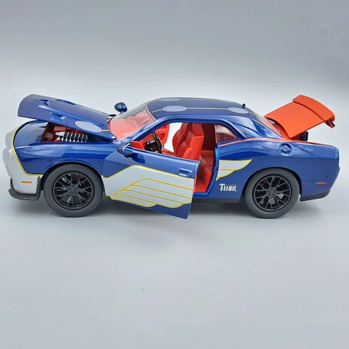 Dodge Challenger SRT Hellcat 1:24 Thor autó modell Jada