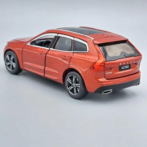 Volvo XC60 1:32 Tayumo piros die cast modellautó