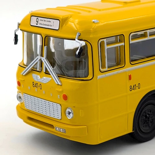 Ikarus 556 1:43 sárga autóbusz modell