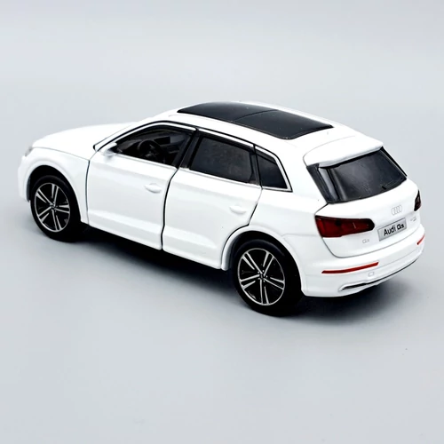 Audi Q5 1:32 fehér Tayumo fémautó