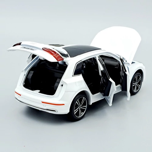Audi Q5 1:32 fehér Tayumo autómodell