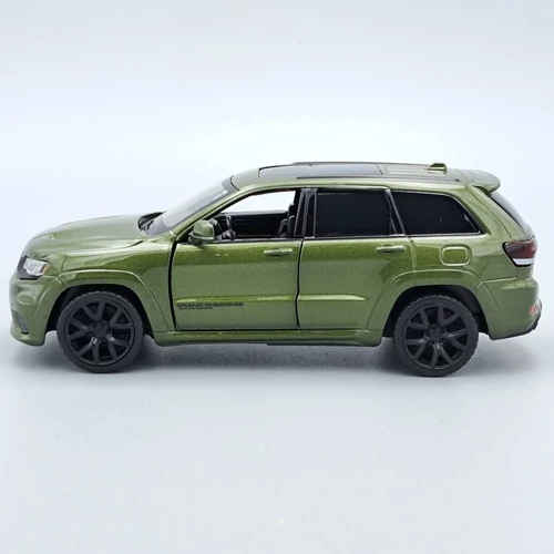 Jeep Grand Cherokee1:36 Tayumo zöld fém autómodell