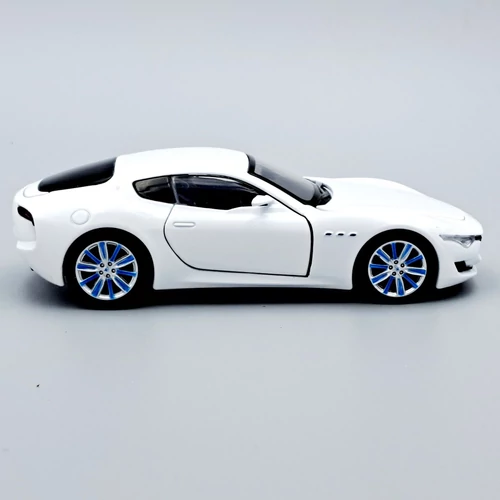 Maserati Alfieri 2014 1:32 Tayumo kisautó