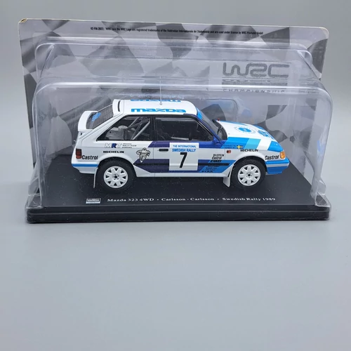 Mazda 323 4WD 1989 Carlsson 1:24 fém autómodell